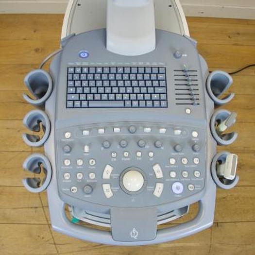 Used ECHOGRAPHE COULEUR DOPPLER SIEMENS X300 ECRAN PLAT AVEC SONDE SUPERFICIELLE V13-5