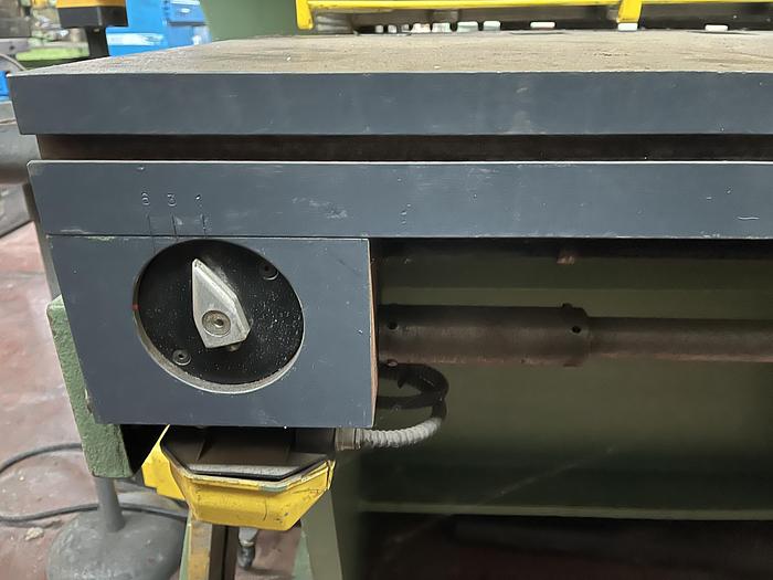 Buone Cesoia a Ghigliottina Meccanica CBC SN 30/4/6