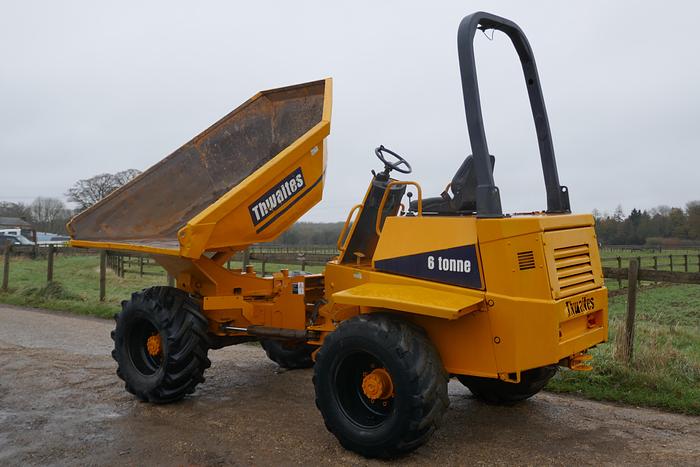 Used 2003 THWAITES 6 TON SWIVEL
