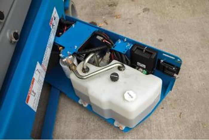 Used SCISSOR LIFT 19FT