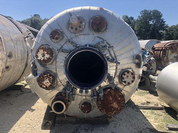 Used Used Glass Lined approximately 3000 gallon vertical glass lined tank