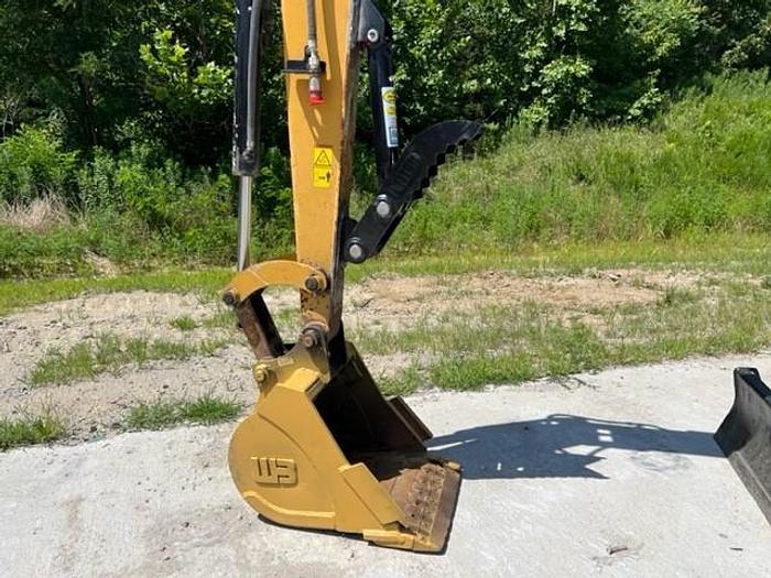 Used 2016 CAT 305.5E2 CR/ with Hyd Thumb