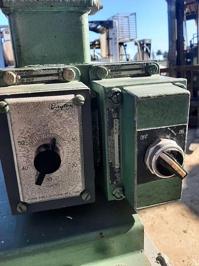 Used Mixer, V-Type, 0.13 CF, 4 Quart, S/st, 0.33 HP #S744353