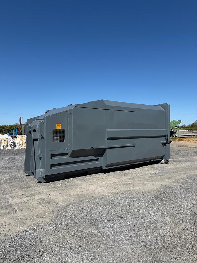Used 32 Cubic Yard Portable Compactor Exc Bin Lift