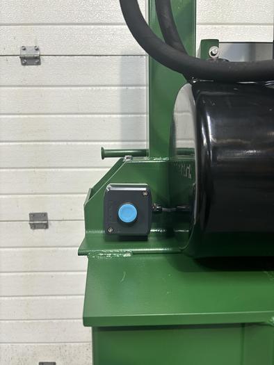 2024 Green Balers GE-100