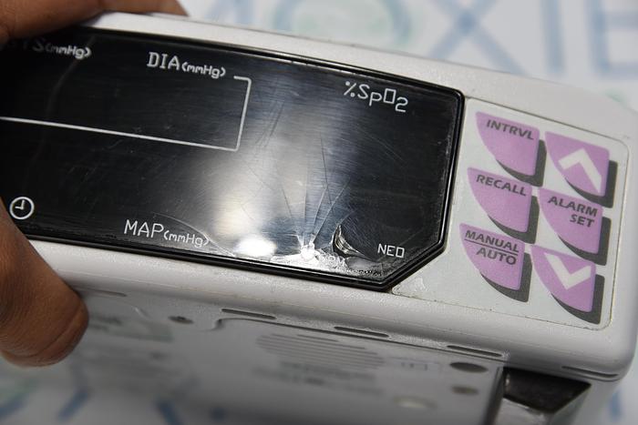 Used GE Medical Mini-Torr + Plus Patient Monitor Reference 6004001 - Minor Crack