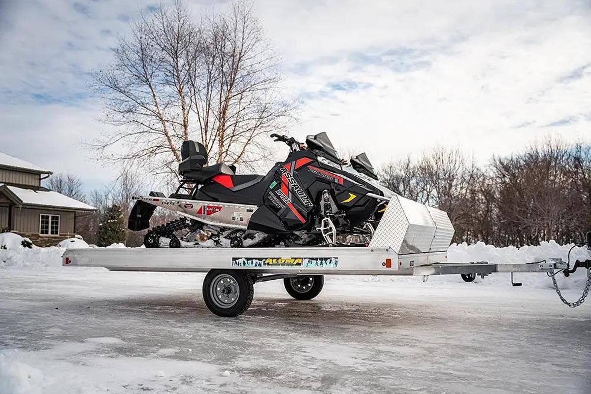 8610 TILT-8612 TILT Snowmobile Trailers