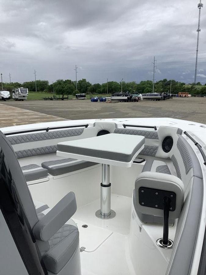 2025 Sea Pro 322 CC DLX