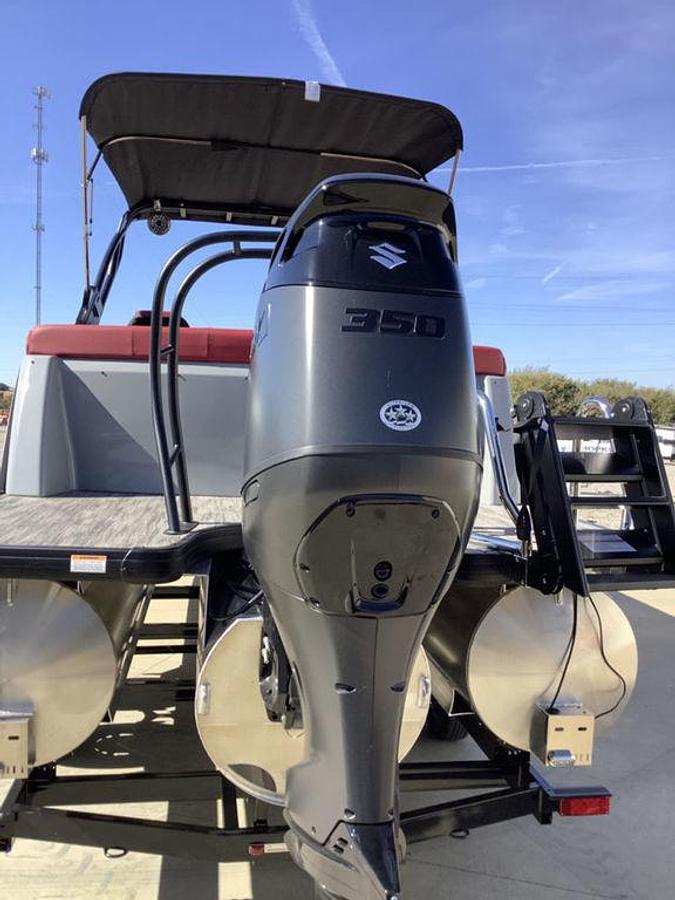 2026 Godfrey Pontoons AquaPatio 255 ULW iMPACT + Package (29 in. Center Tube)