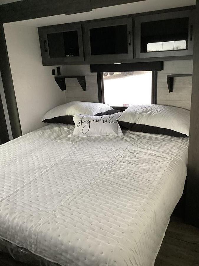 2025 Venture RV SportTrek STT292VRB