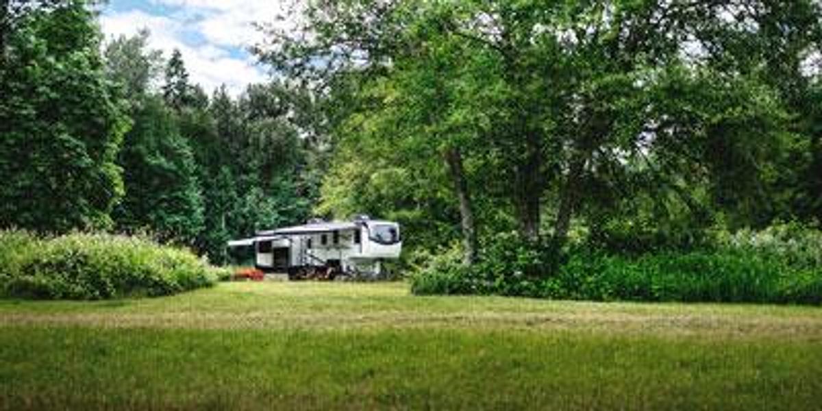 SportTrek Touring Edition Fifth Wheel STTF353VRK