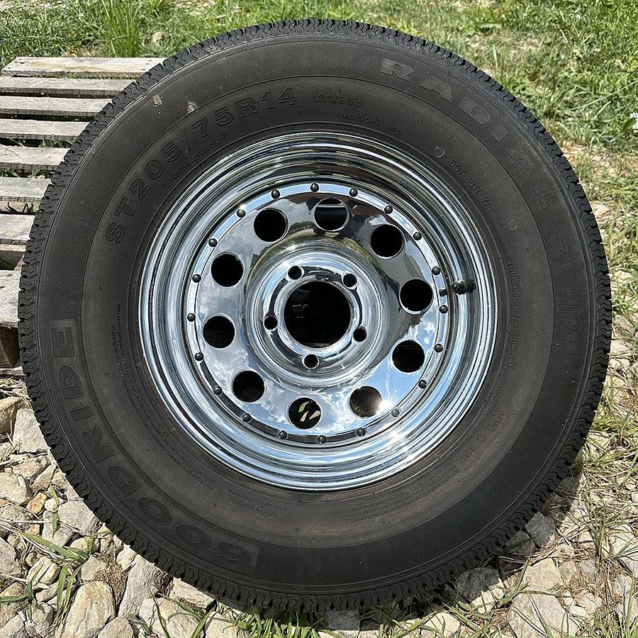 HD6 Pontoon
