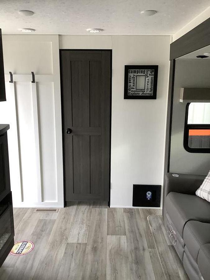 2025 Venture RV SportTrek STT292VRB