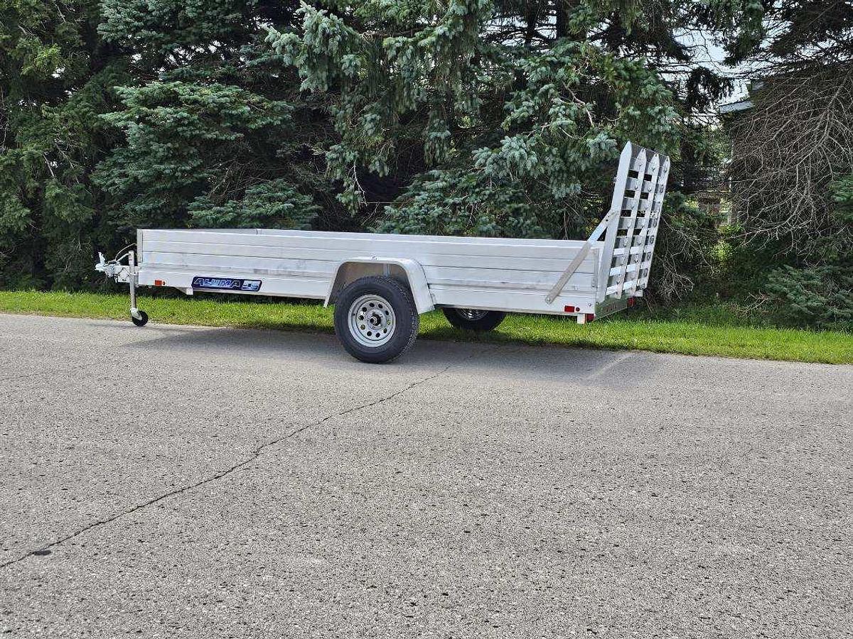 6812H-ESA Utility Trailer