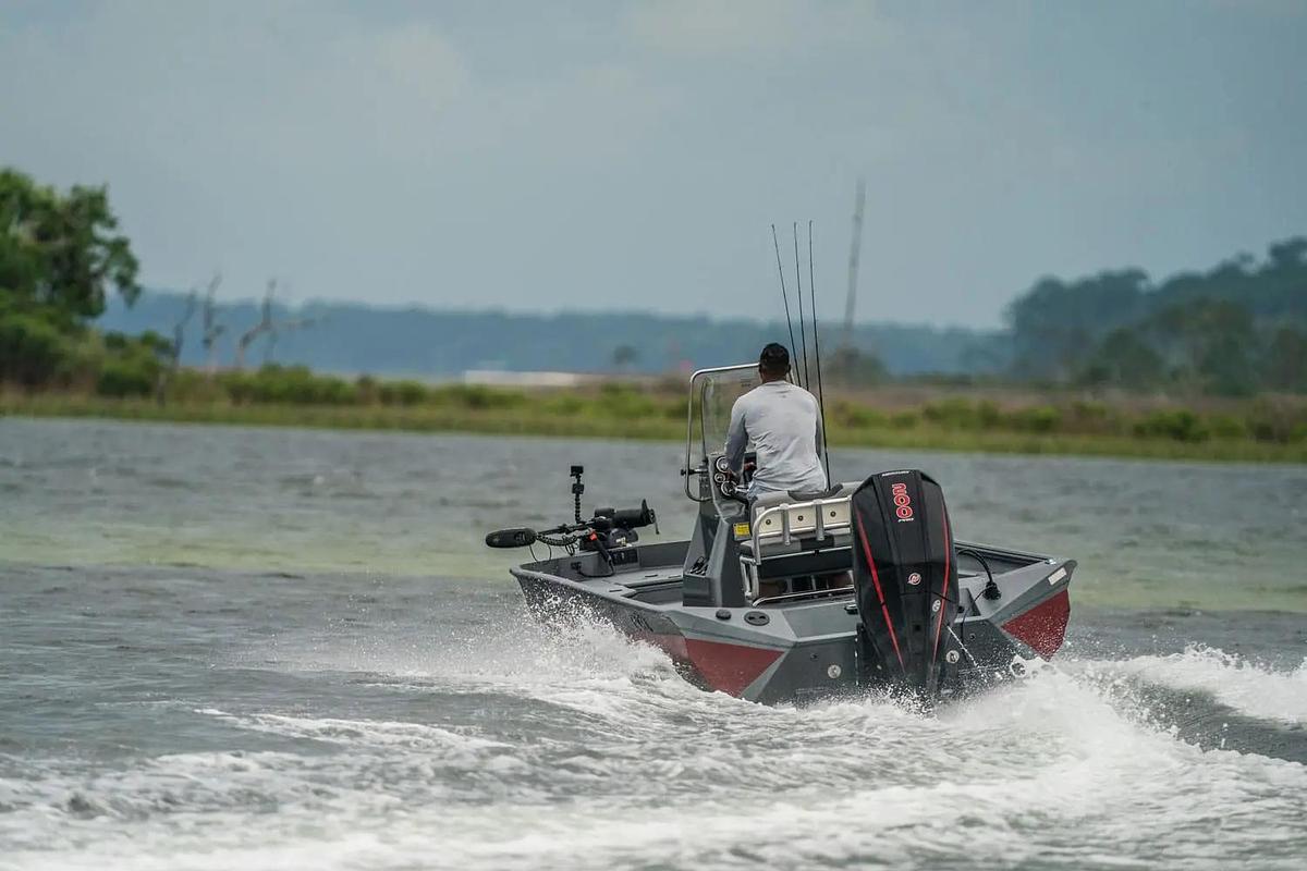 Bay Pro Elite 220