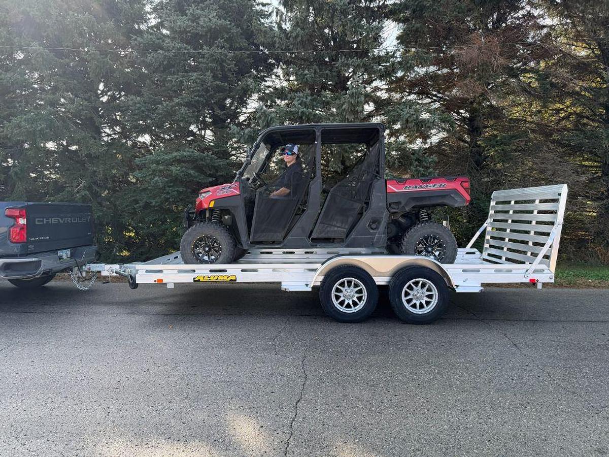 8014-8024TA-R-BT Utility Trailers