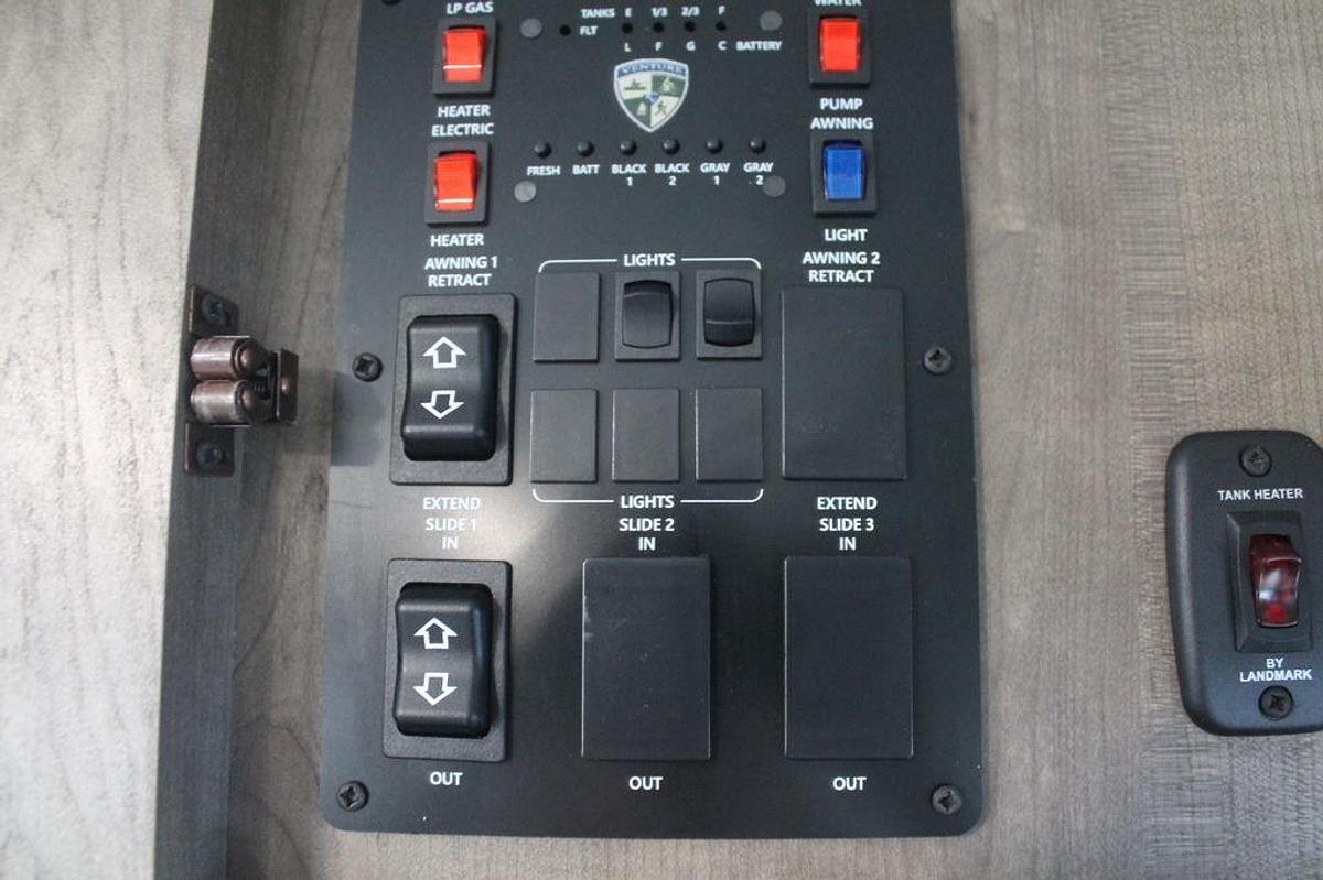 2023 Venture RV Stratus SR291VQB