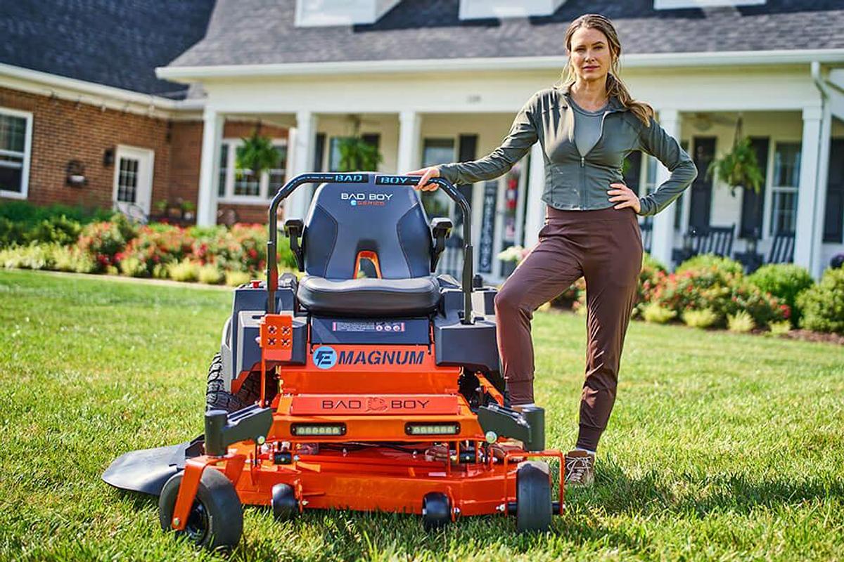 E-Magnum Electric Zero Turn Mower