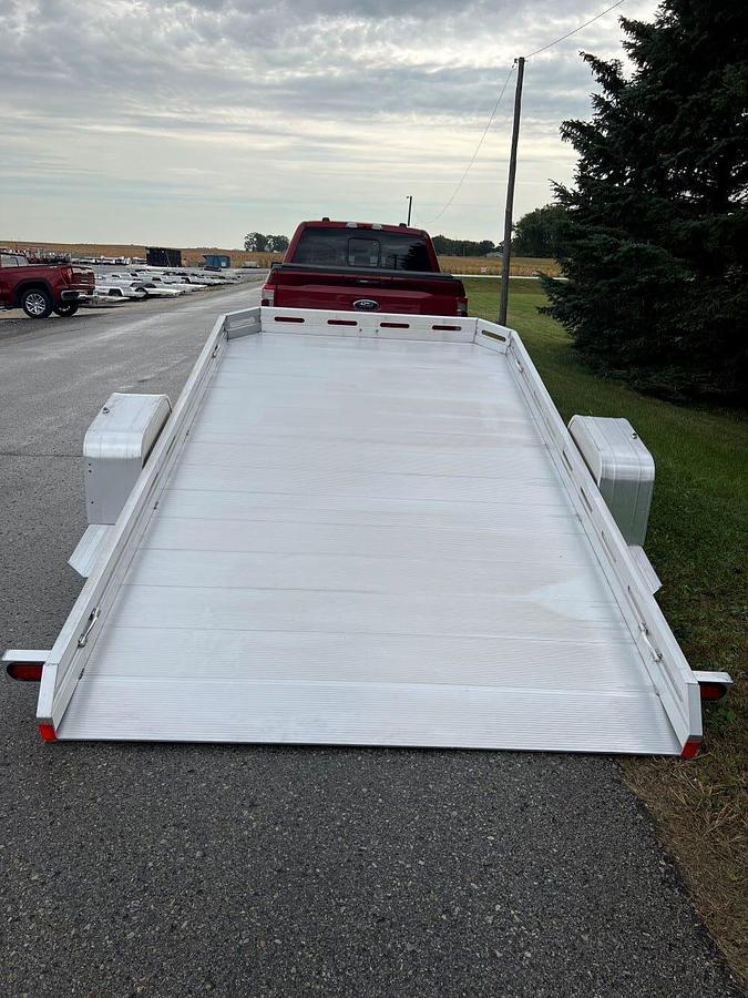 7712H TILT Utility Trailer