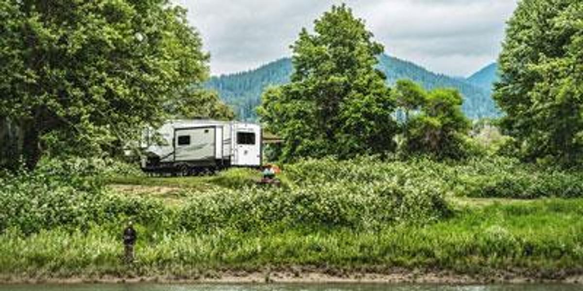 SportTrek Touring Edition Fifth Wheel STTF353VRK