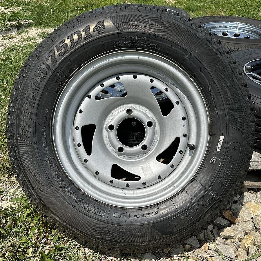 HD6 Pontoon