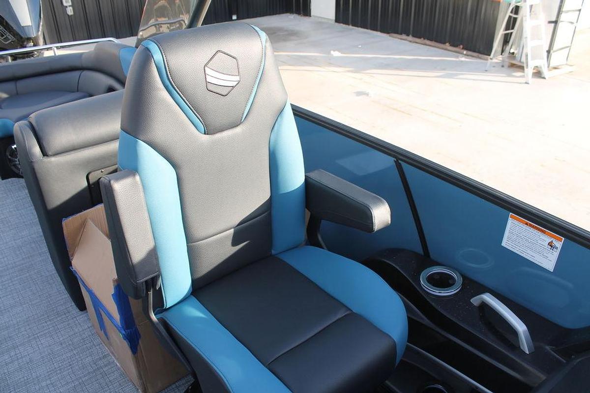 2024 South Bay SOUTH BAY SPORT DC 9 TWIN ENGINE MERCURY 500R