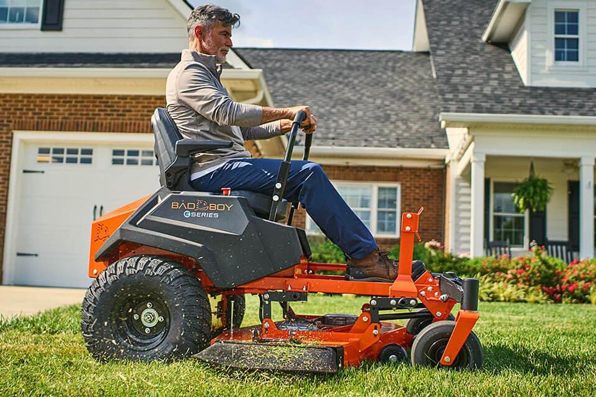 E-Magnum Electric Zero Turn Mower