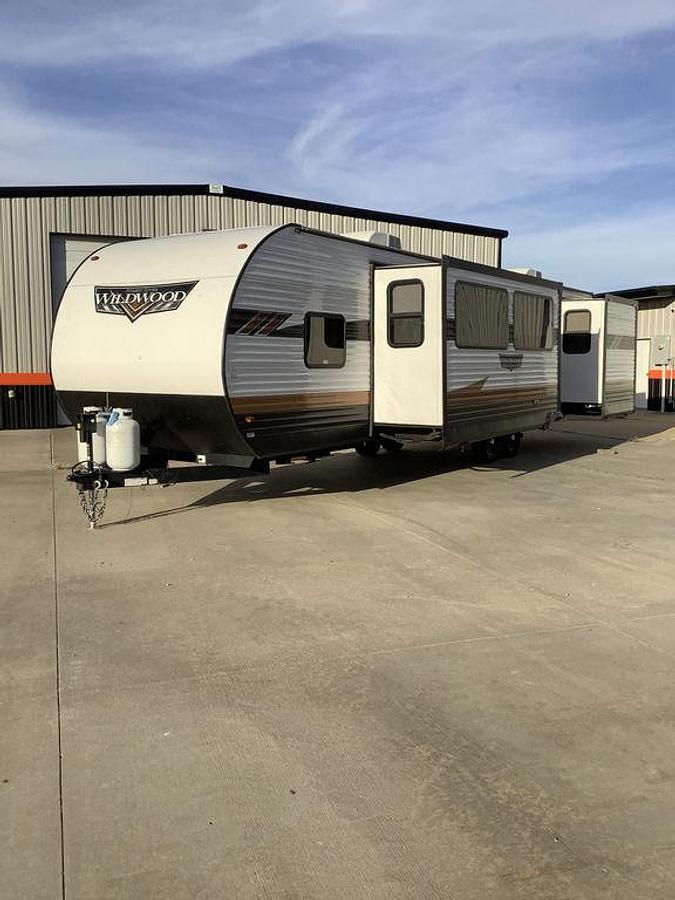 Used 2023 Forest River Wildwood Midwest 36VBDS