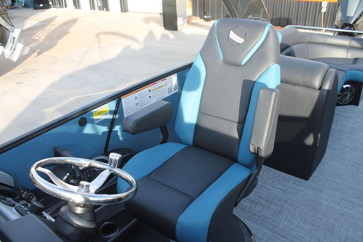2024 South Bay SOUTH BAY SPORT DC 9 TWIN ENGINE MERCURY 500R