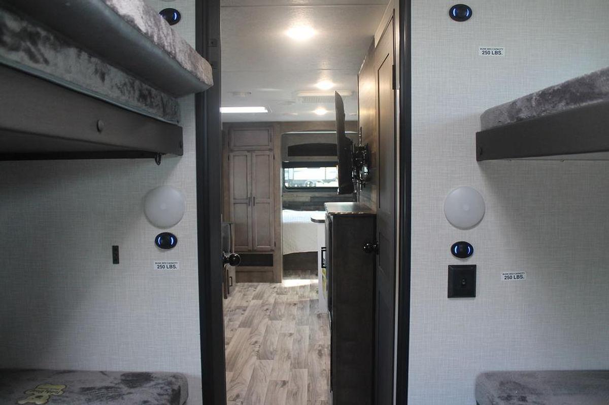 2023 Venture RV Stratus SR291VQB