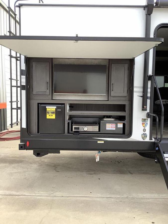 2025 Venture RV SportTrek STT292VRB