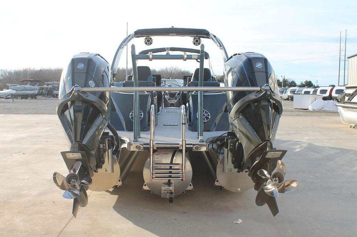 2024 South Bay SOUTH BAY SPORT DC 9 TWIN ENGINE MERCURY 500R