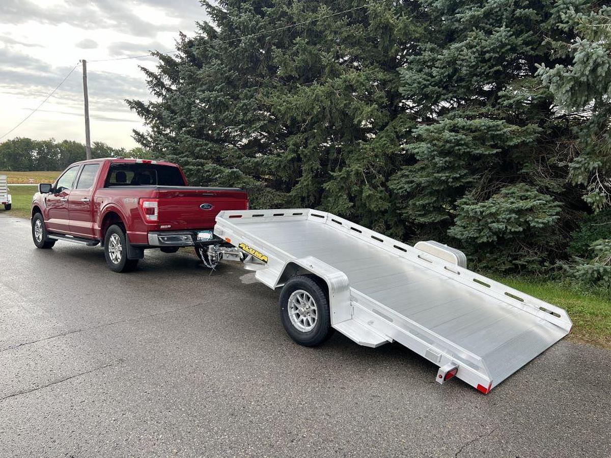 7712H TILT Utility Trailer