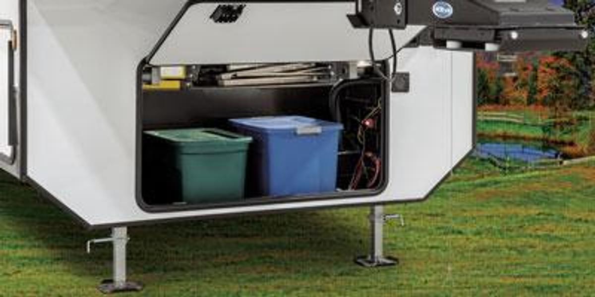 SportTrek Fifth Wheel STF312VTB