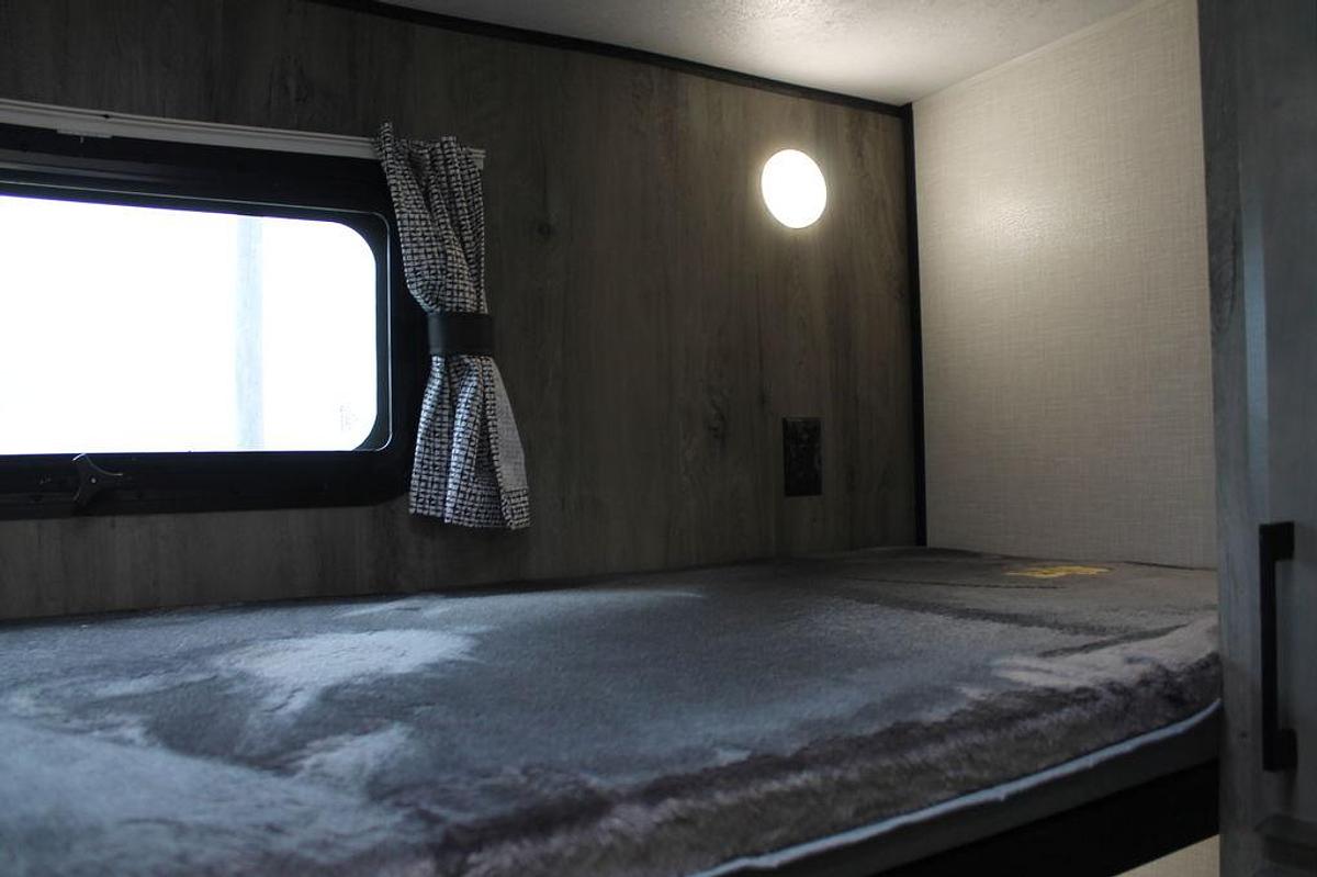2023 KZ RV Durango Half-Ton D274BHD