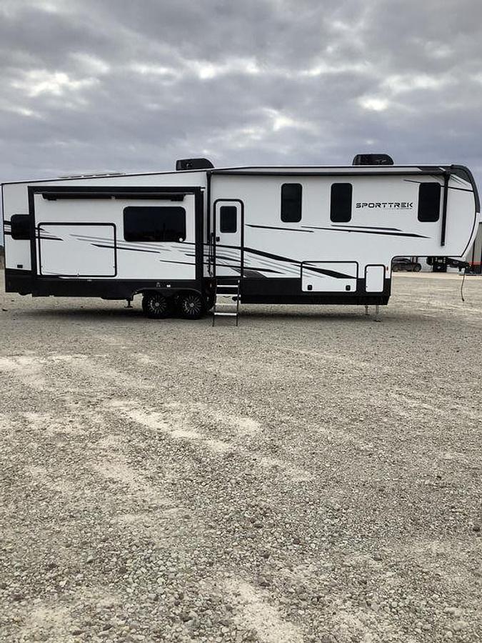 2025 Venture RV SportTrek 353 VIK