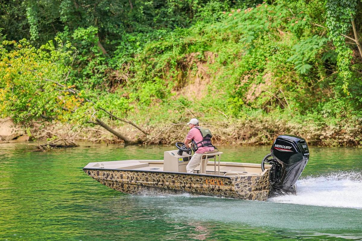 Switchblade Center Console Jet