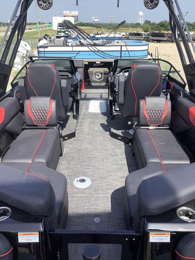 2026 Godfrey XP 2500