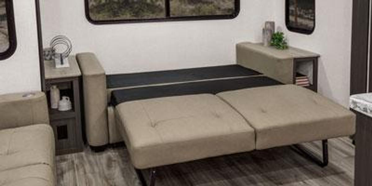 SportTrek Fifth Wheel STF303VIK