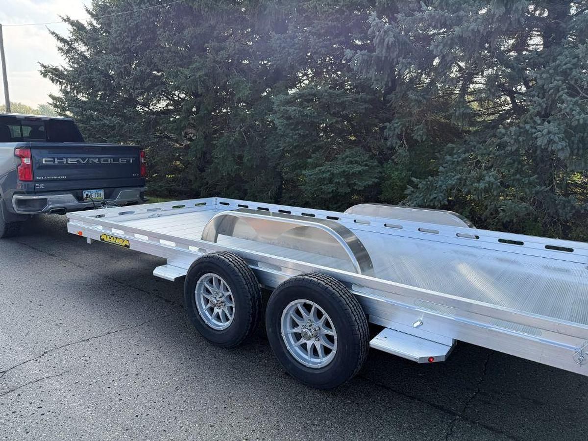 8014-8024TA-R-BT Utility Trailers