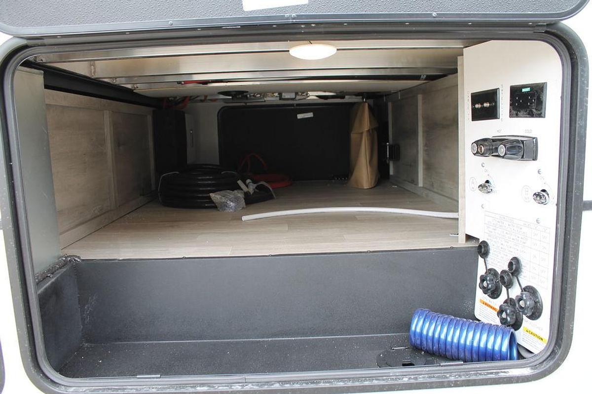 2023 KZ RV Durango Half-Ton D274BHD