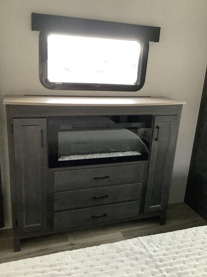 2025 Venture RV SportTrek STT292VRB