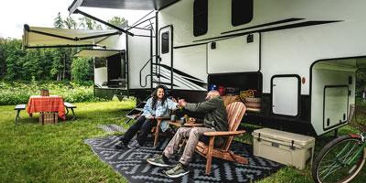 SportTrek Touring Edition Fifth Wheel STTF353VRK