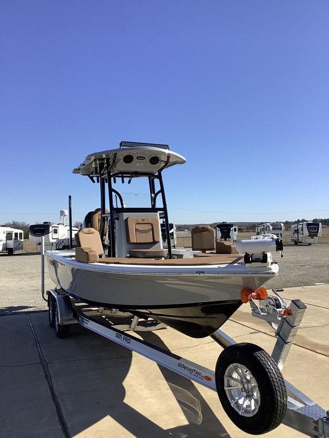 2025 Sea Pro 230 DLX