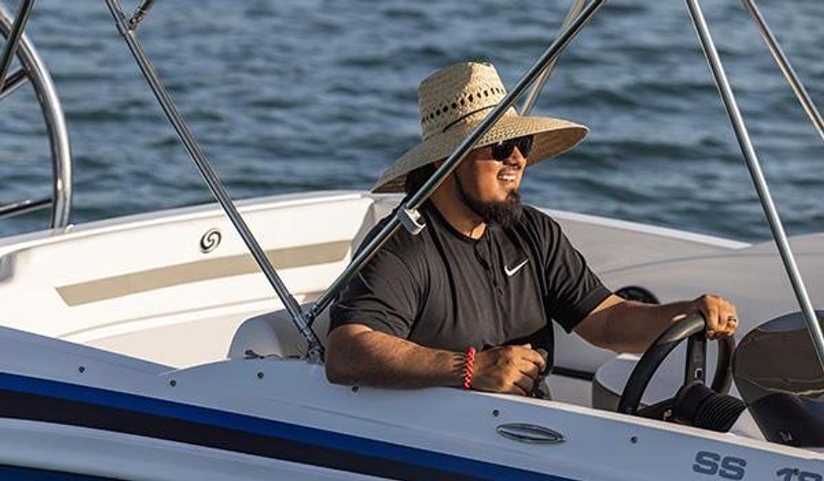 SunDeck Sport 185 Outboard