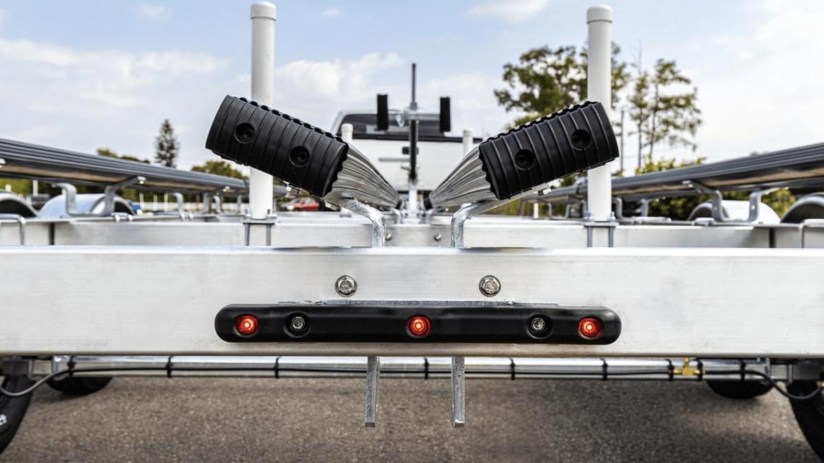 Tandem Axle Pontoon