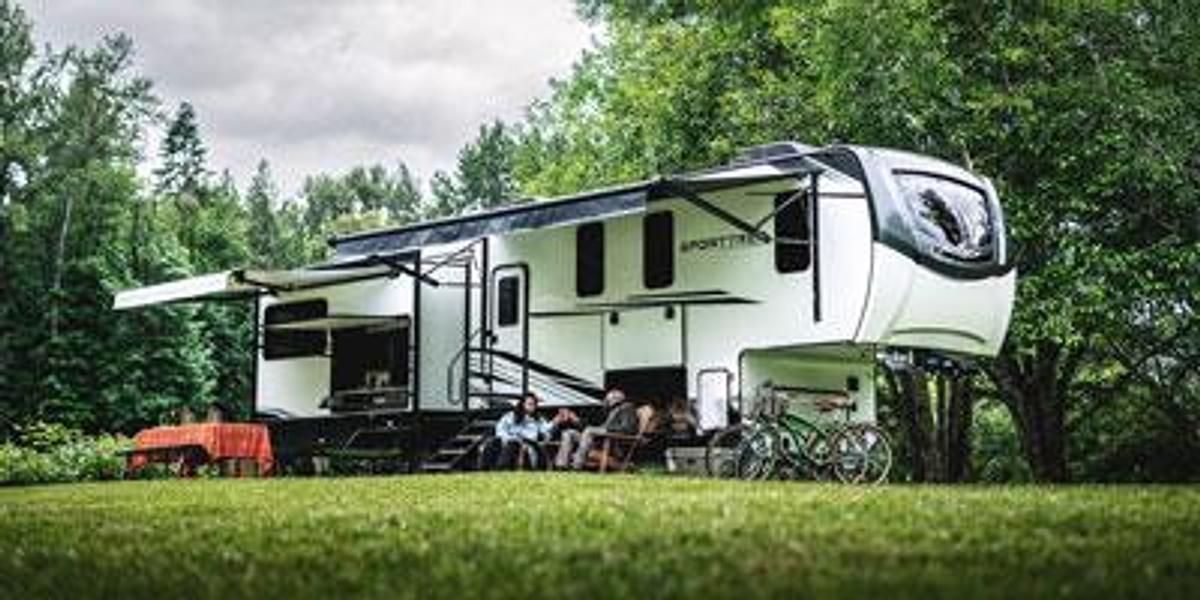 SportTrek Touring Edition Fifth Wheel STTF353VRK