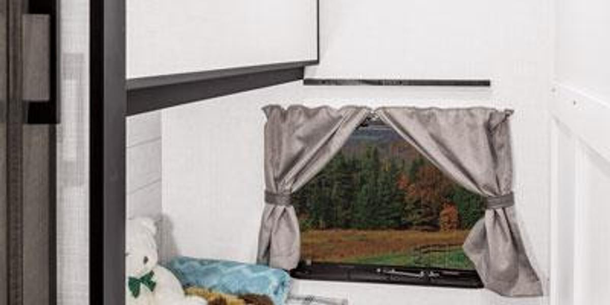 SportTrek Fifth Wheel STF312VTB