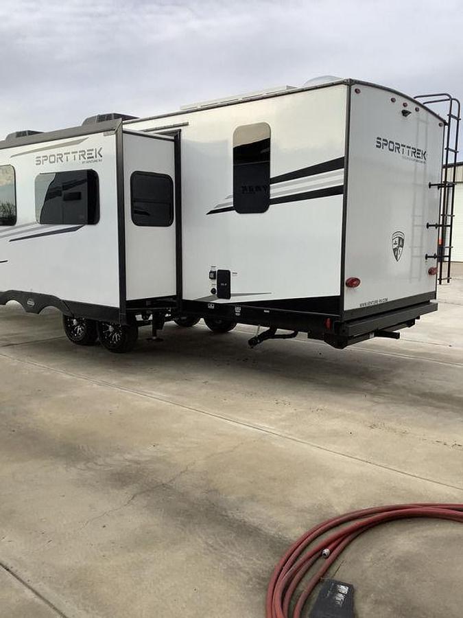 2025 Venture RV SportTrek STT292VRB