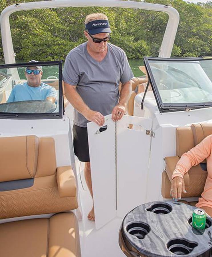 SunDeck 2690 Outboard
